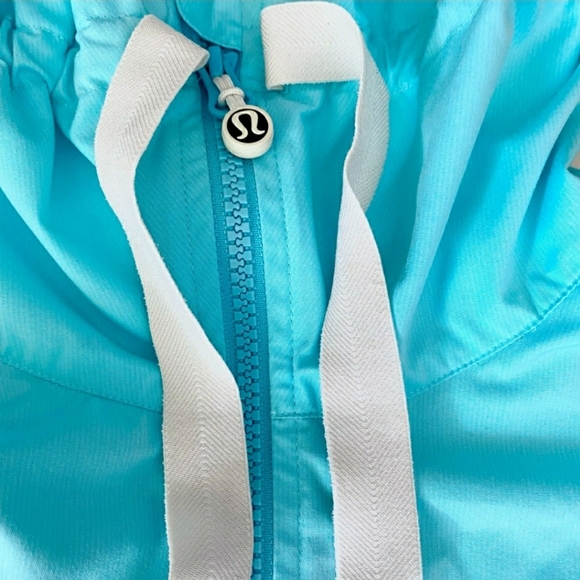 💙Lululemon Seek The Peak Jacket 6💕 - Picture 3 of 6